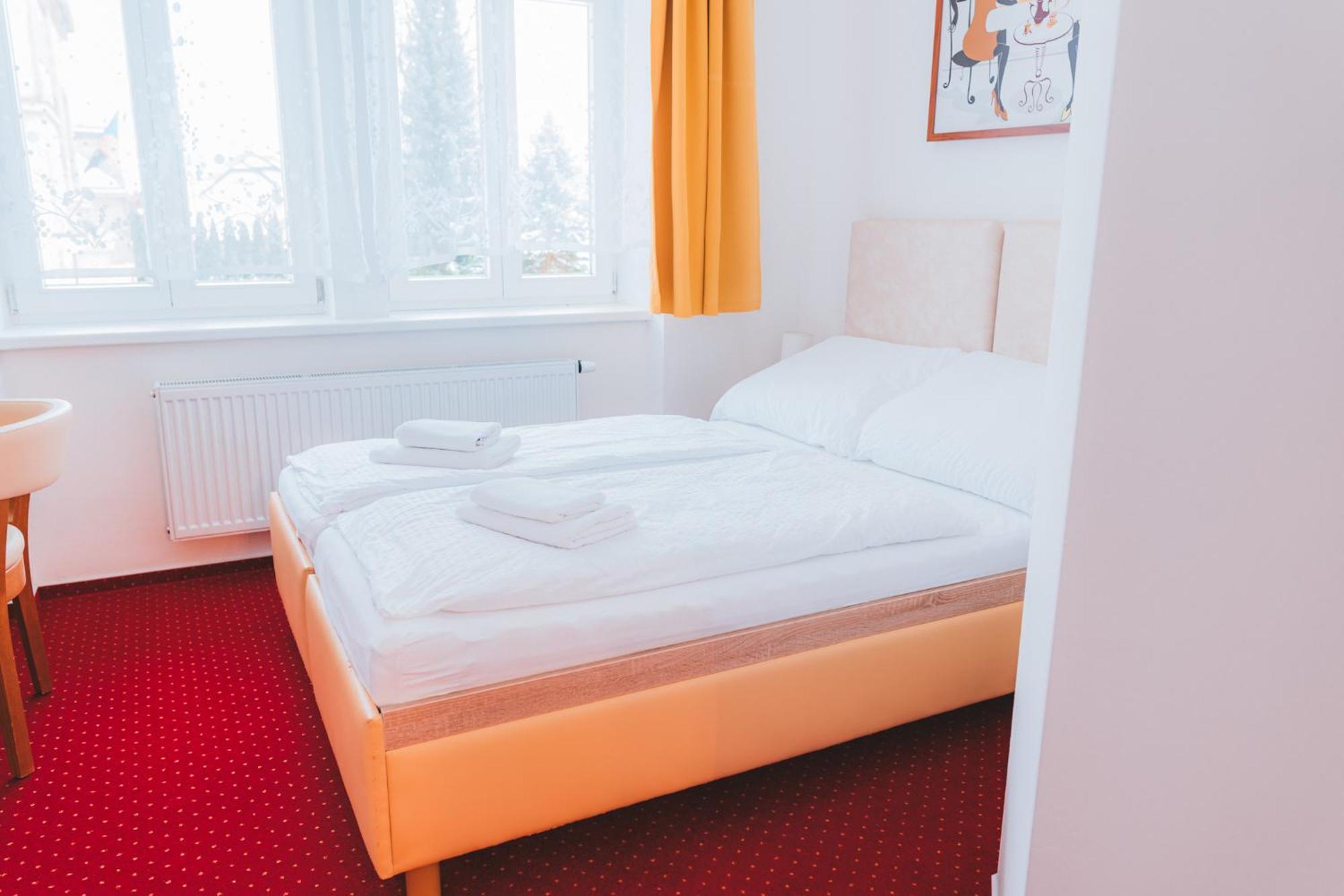 Kavárna a penzion REICHL Králíky Exteriér fotografie
